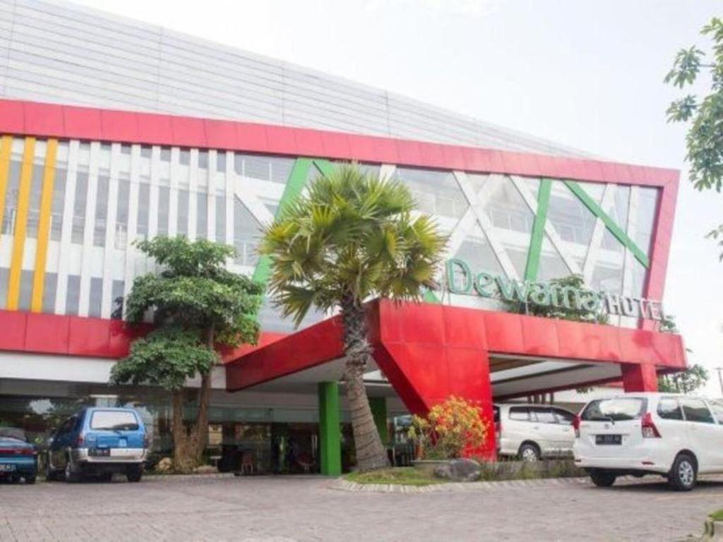 Dewarna Hotel Bojonegoro Exteriör bild